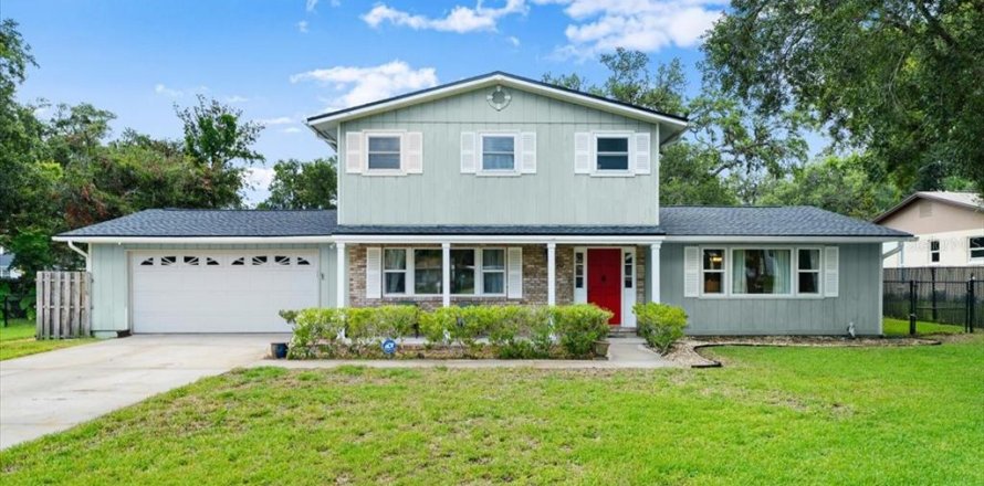 House in Ormond Beach, Florida 5 bedrooms, 204.38 sq.m. № 1815616