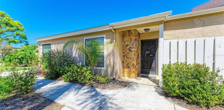 Villa ou maison à Sarasota, Floride 2 chambres, 136.57 m2 № 2097134