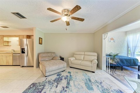 Villa ou maison à vendre à Sarasota, Floride: 2 chambres, 136.57 m2 № 2097134 - photo 19