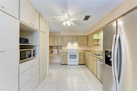 Villa ou maison à vendre à Sarasota, Floride: 2 chambres, 136.57 m2 № 2097134 - photo 21