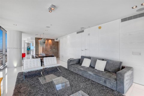 Condominio en alquiler en Sunny Isles Beach, Florida, 4 dormitorios, 230.86 m2 № 1714776 - foto 6