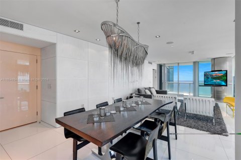 Condominio en alquiler en Sunny Isles Beach, Florida, 4 dormitorios, 230.86 m2 № 1714776 - foto 10