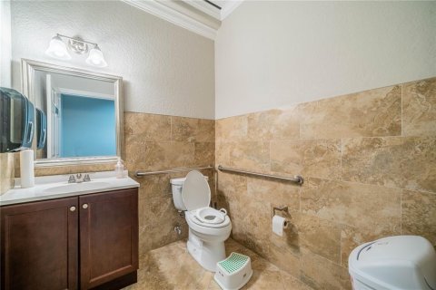 Commercial property in Brandon, Florida 327.02 sq.m. № 2383445 - photo 20