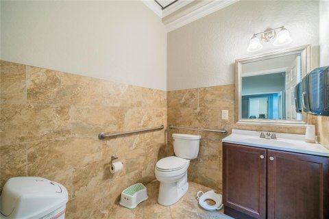 Commercial property in Brandon, Florida 327.02 sq.m. № 2383445 - photo 21