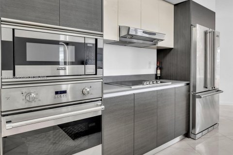 Купить кондоминиум в Бей-Харбор-Айлендс, Флорида 2 спальни, 113.53м2, № 1943503 - фото 11