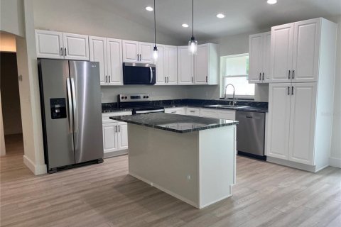 Casa en venta en Belleview, Florida, 3 dormitorios, 158.86 m2 № 1844515 - foto 4