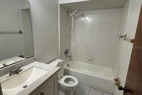 Apartment in Port Charlotte, Florida 2 bedrooms, 83.61 sq.m. № 1833521 - photo 7
