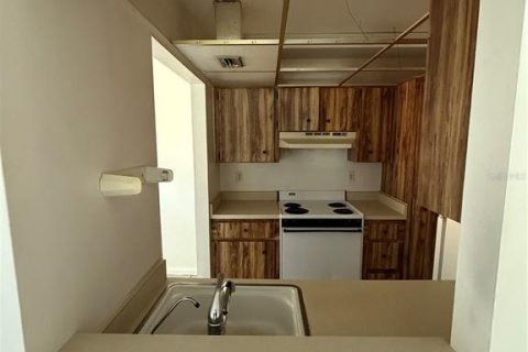Apartment in Port Charlotte, Florida 2 bedrooms, 83.61 sq.m. № 1833521 - photo 5