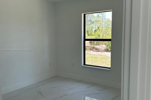 Commercial property in Lehigh Acres, Florida 210.89 sq.m. № 1706003 - photo 21