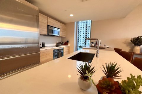 Condo in North Miami Beach, Florida, 3 bedrooms № 1960614 - photo 24