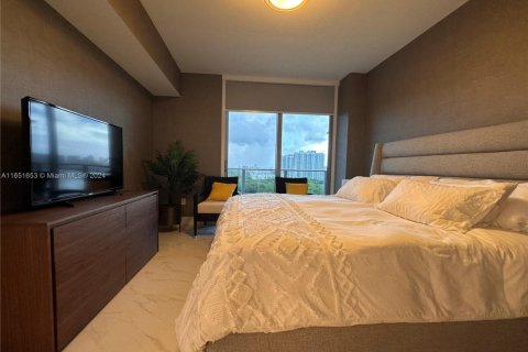 Condo in North Miami Beach, Florida, 3 bedrooms № 1960614 - photo 18