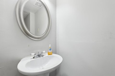 Copropriété à vendre à Orlando, Floride: 3 chambres, 130.53 m2 № 1838444 - photo 20