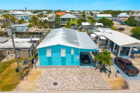 Casa en venta en Marathon, Florida, 2 dormitorios, 120.4 m2 № 2176626 - foto 3