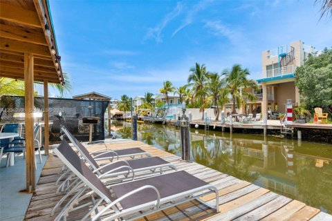 Casa en venta en Marathon, Florida, 2 dormitorios, 120.4 m2 № 2176626 - foto 24