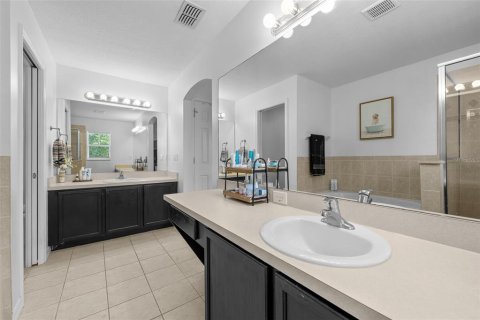 Adosado en venta en Tampa, Florida, 3 dormitorios, 193.79 m2 № 2127201 - foto 26