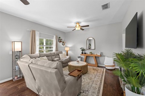 Adosado en venta en Tampa, Florida, 3 dormitorios, 193.79 m2 № 2127201 - foto 5