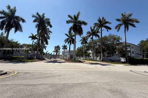 Condominio en alquiler en Cutler Bay, Florida, 1 dormitorio, 75.53 m2 № 1972118 - foto 24