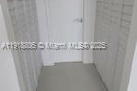 Снять в аренду кондоминиум в Катлер-Бей, Флорида 1 спальня, 75.53м2, № 1972118 - фото 9