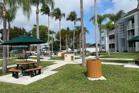 Condominio en alquiler en Cutler Bay, Florida, 1 dormitorio, 75.53 m2 № 1972118 - foto 29
