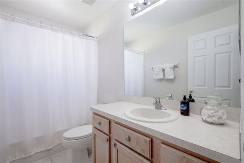 House in Kissimmee, Florida 6 bedrooms, 269.51 sq.m. № 2413468 - photo 30
