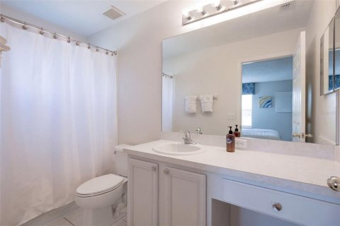 House in Kissimmee, Florida 6 bedrooms, 269.51 sq.m. № 2413468 - photo 29