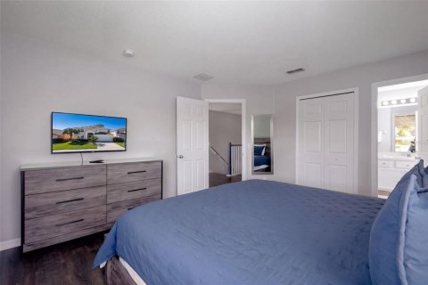 House in Kissimmee, Florida 6 bedrooms, 269.51 sq.m. № 2413468 - photo 25