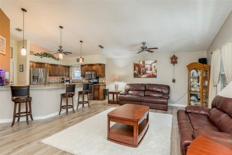 Casa en venta en Tarpon Springs, Florida, 3 dormitorios, 134.71 m2 № 1536561 - foto 9