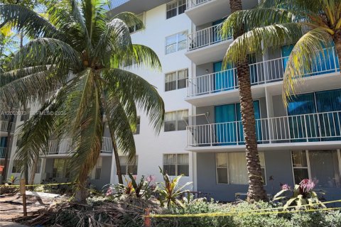Copropriété à vendre à North Miami, Floride: 1 chambre, 62.52 m2 № 2179615 - photo 20