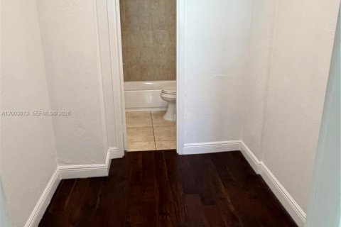 Copropriété à vendre à North Miami, Floride: 1 chambre, 62.52 m2 № 2179615 - photo 9