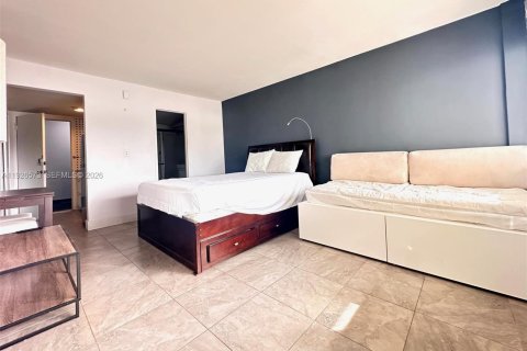 Снять в аренду кондоминиум в Майами-Бич, Флорида 2337.7м2, № 1995732 - фото 21