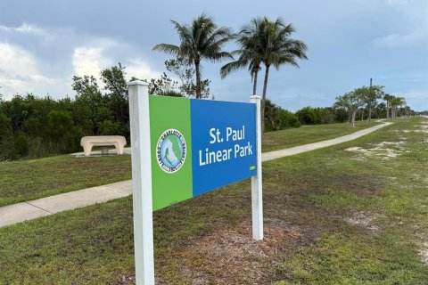 Villa ou maison à louer à Port Charlotte, Floride: 4 chambres, 186.36 m2 № 2150497 - photo 26