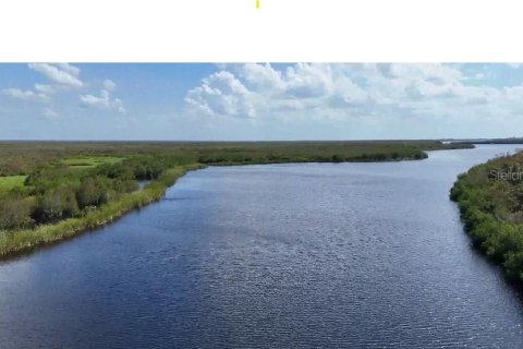 Villa ou maison à louer à Port Charlotte, Floride: 4 chambres, 186.36 m2 № 2150497 - photo 25