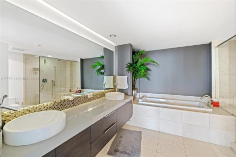 Купить кондоминиум в Майами, Флорида 2 спальни, 134.71м2, № 1937634 - фото 16