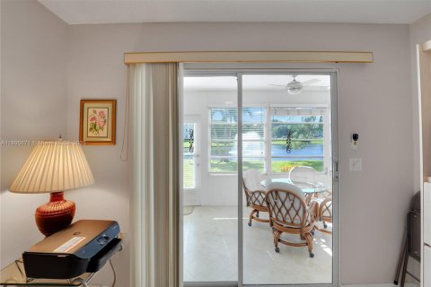Купить кондоминиум в Дирфилд-Бич, Флорида 2 спальни, 92.9м2, № 1954491 - фото 23