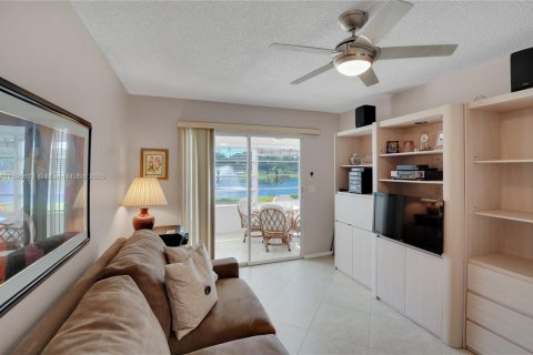 Купить кондоминиум в Дирфилд-Бич, Флорида 2 спальни, 92.9м2, № 1954491 - фото 28