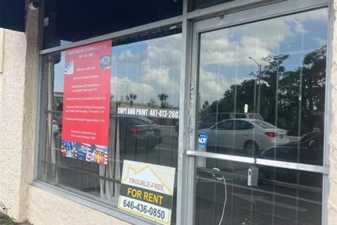 Propiedad comercial en alquiler en Orlando, Florida, 1892.79 m2 № 1720583 - foto 1