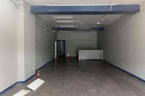 Propiedad comercial en alquiler en Orlando, Florida, 1892.79 m2 № 1720583 - foto 10