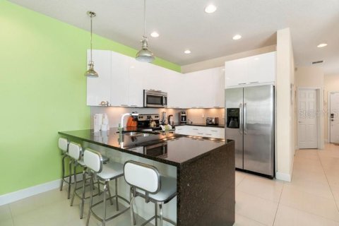 Townhouse in Clermont, Florida 3 bedrooms, 140.47 sq.m. № 2143326 - photo 7