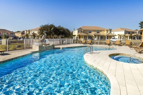 Townhouse in Clermont, Florida 3 bedrooms, 140.47 sq.m. № 2143326 - photo 20