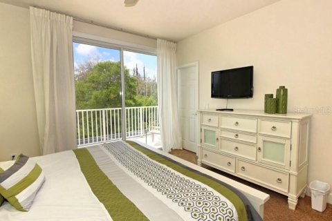 Townhouse in Clermont, Florida 3 bedrooms, 140.47 sq.m. № 2143326 - photo 9