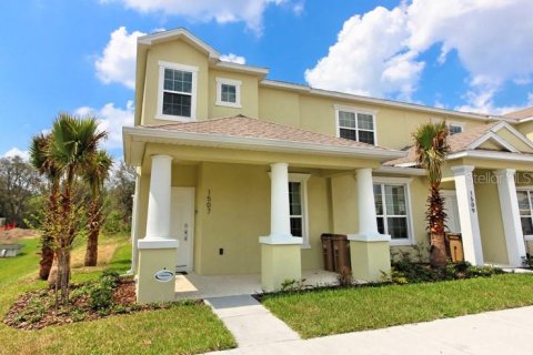Townhouse in Clermont, Florida 3 bedrooms, 140.47 sq.m. № 2143326