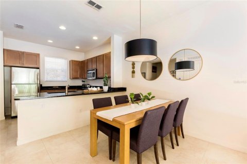 Townhouse in Kissimmee, Florida 2 bedrooms, 125.42 sq.m. № 1873272 - photo 5