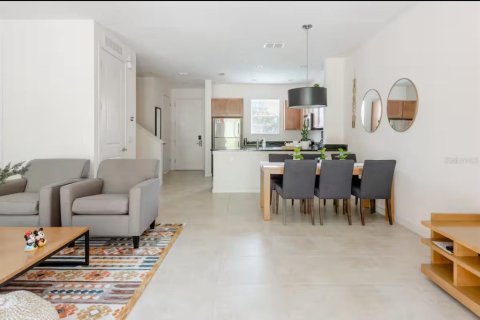 Townhouse in Kissimmee, Florida 2 bedrooms, 125.42 sq.m. № 1873272 - photo 8