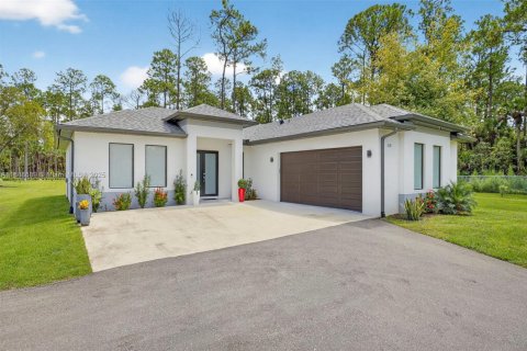 House in Naples, Florida 3 bedrooms, 142.98 sq.m. № 1941343 - photo 2