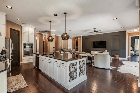 Villa ou maison à vendre à Tampa, Floride: 5 chambres, 398.27 m2 № 2095148 - photo 25