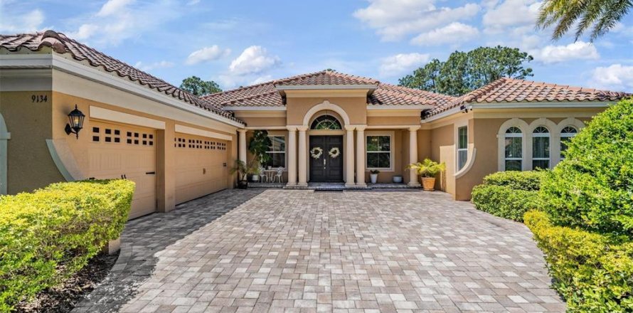 Villa ou maison à Tampa, Floride 5 chambres, 398.27 m2 № 2095148