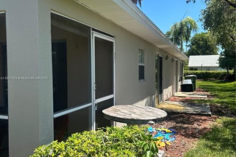 House in Homestead, Florida 2 bedrooms, 98.2 sq.m. № 1881968 - photo 5