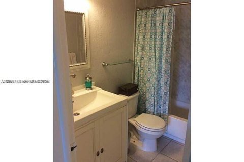 Copropriété à louer à Miami, Floride: 2 chambres, 88.72 m2 № 2007061 - photo 13
