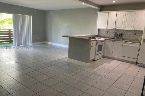 Copropriété à louer à Miami, Floride: 2 chambres, 88.72 m2 № 2007061 - photo 3