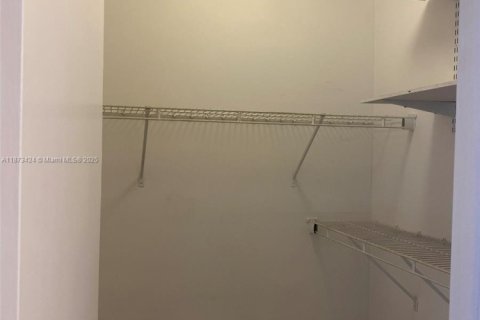 Купить кондоминиум в Корал-Спрингс, Флорида 2 спальни, 100.33м2, № 1979925 - фото 20